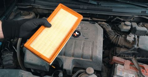 Oro filtras automobilyje