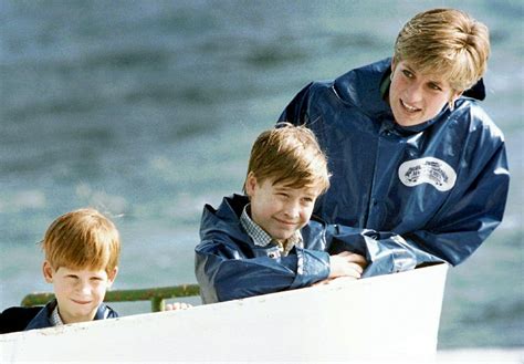 Princesė Diana su sūnumis Williamu ir Harry