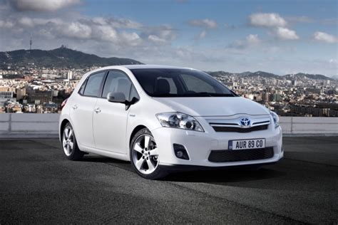 Toyota Auris Hybrid (2011) interjeras