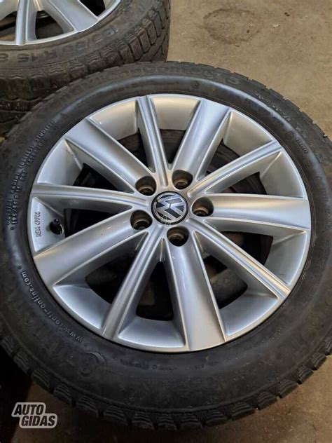 Įvairių dydžių Volkswagen ratlankiai