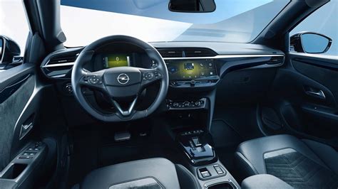 Opel Corsa interjeras ir eksterjeras