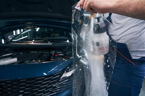 PPF plėvelės aplikacija ant automobilio bamperio