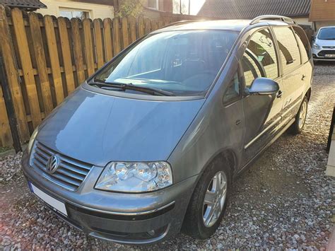 VW Sharan automobilio interjeras su magnetola
