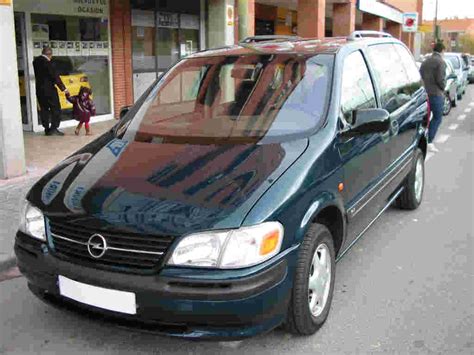 Opel Sintra automobilio nuotrauka