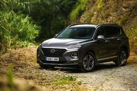 Antrosios kartos Hyundai Santa Fe salonas