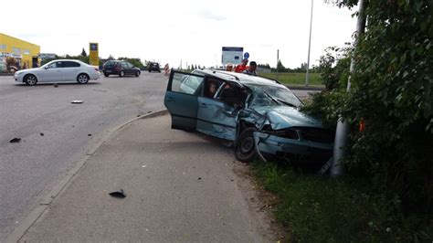Visureigis, važiuojantis nelygiu keliu