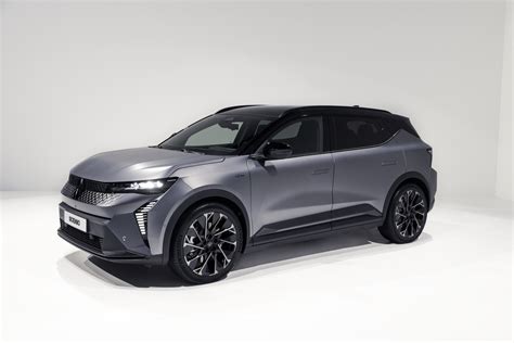 Renault Scenic e-Tech interjero erdvė ir inovacijos