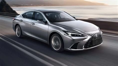 Lexus ES interjero dizainas
