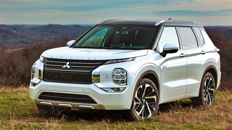 Mitsubishi Outlander PHEV automobilio salonas