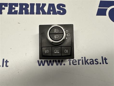 Volvo S40 prietaisų skydelis ir šviesų jungiklis