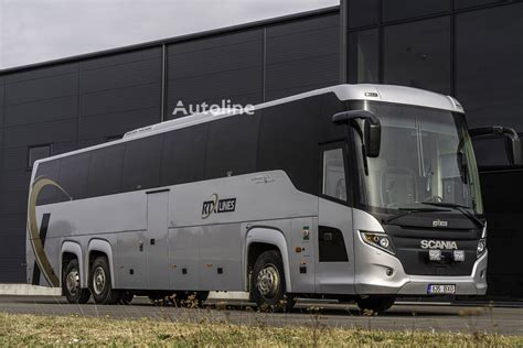 Turistinis autobusas su turistais