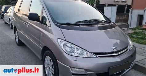 Toyota Previa automobilis