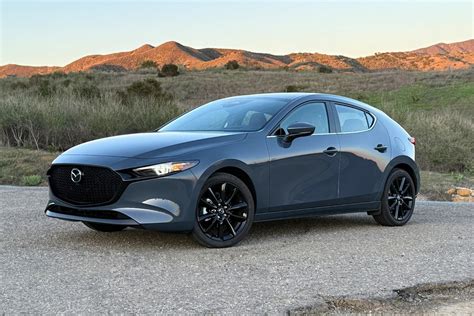 Mazda 3 dizainas