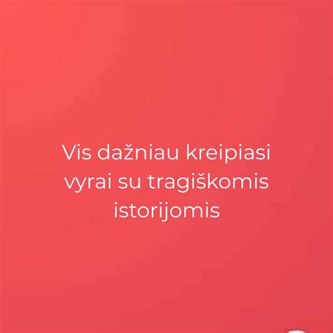 Vyrai su nešiojamųjų kompiuterių krepšiais