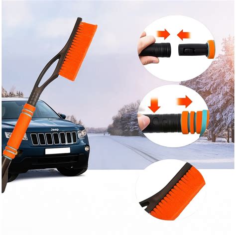 Sniego ir ledo sankaupos ant automobilio ratlankio.