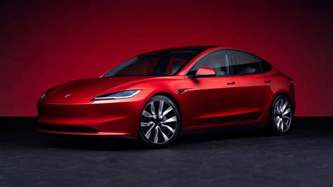 Tesla automobilis kelyje