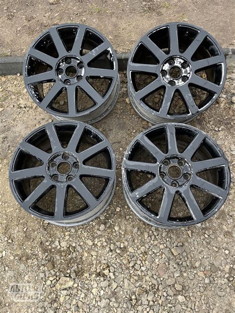 R17 lengvojo lydinio ratlankiai