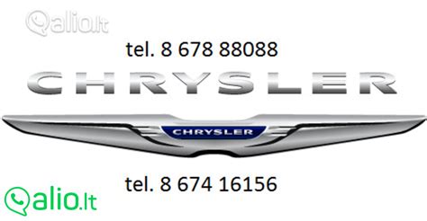 Chrysler logotipas ir įvairios automobilio dalys