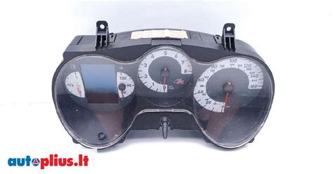 Seat Leon automobilio prietaisų skydelis