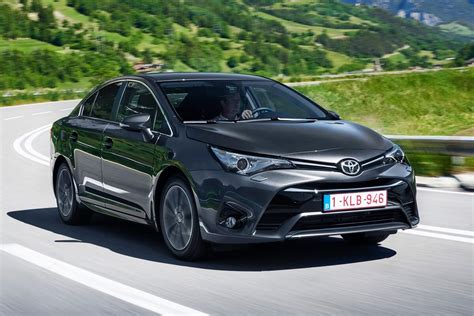 Toyota Avensis 2015 interjeras