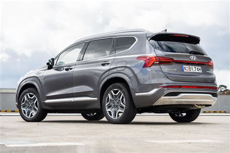 Erdvus Hyundai Santa Fe salonas
