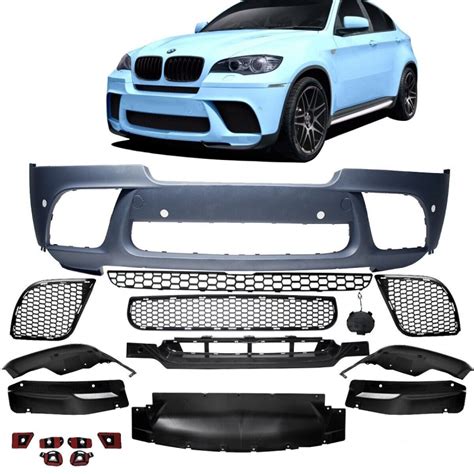 BMW X6 priekinis vaizdas su atnaujintais žibintais