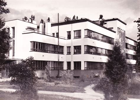 Laboratorija, tirianti apsaugos įrangą