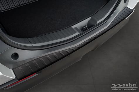Skirtingi automobilio bamperių apsaugos dizainai