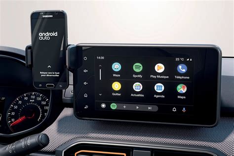 Android multimedijos sistema automobilyje