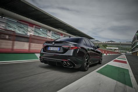 Alfa Romeo automobilio nuotrauka