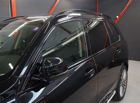 chromuotos automobilio detalės prieš ir po apklijavimo