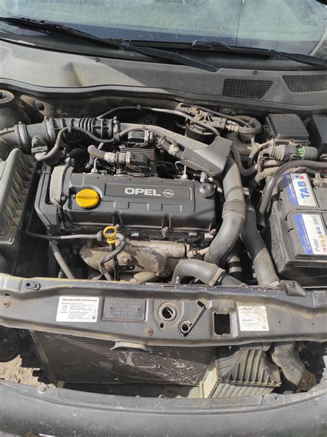 Schematinis Opel Astra G variklio paveikslėlis