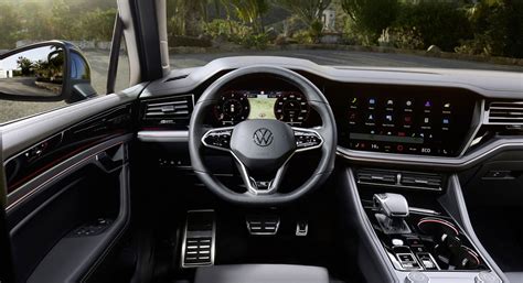 Volkswagen Touareg interjeras
