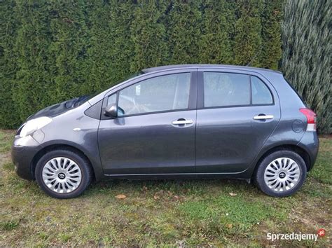 Toyota Yaris II automobilio dizainas