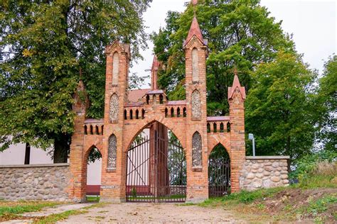 Senųjų Trakų pilies liekanos