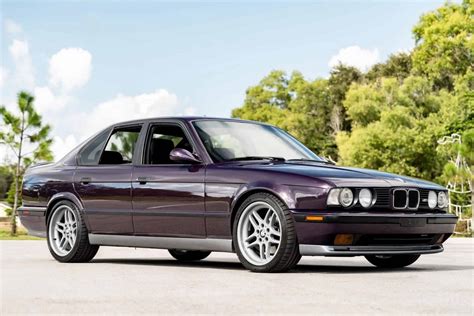 BMW M5 E34 variklio skyrius