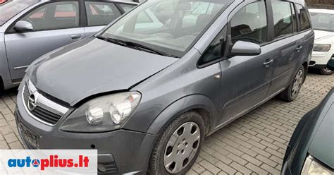 Opel Zafira variklio skyrius