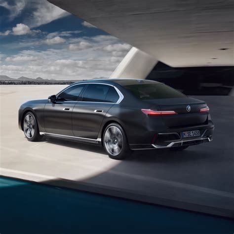 Naujasis BMW 7 serijos sedanas