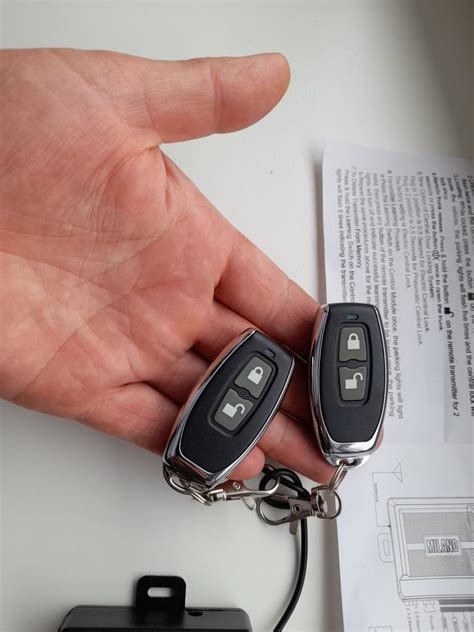 Nuotrauka Nissan Primera rakto su centrinio užrakto funkcija