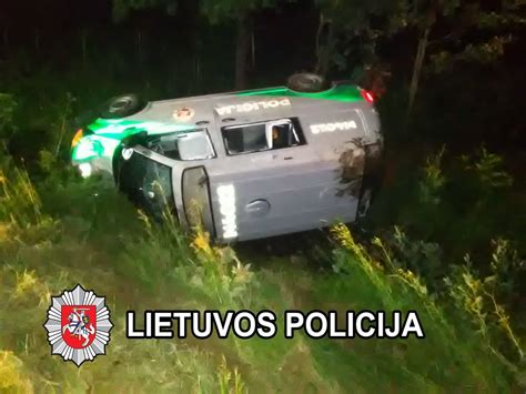 Policijos automobilis eismo įvykyje