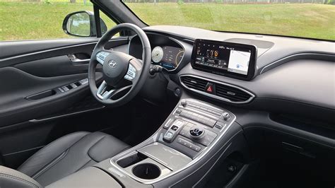 Hyundai Santa Fe interjeras su 7 sėdimomis vietomis