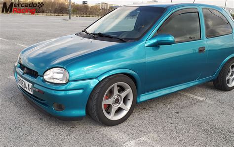 Opel Corsa B hečbekas su skirtingais ratlankiais