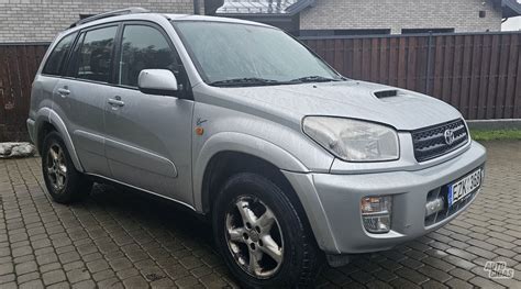 Toyota RAV4 2002 interjeras ir bagažinė