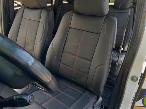 Citroen Jumpy automobilio interjeras su apsauginiais sėdynių užvalkalais