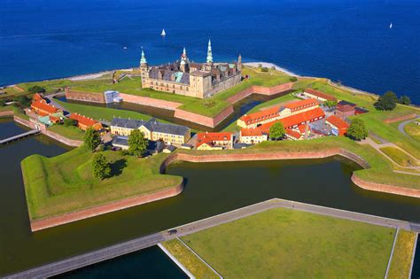 Vaizdas į Kronborgo pilį