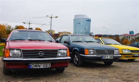 Opel automobilių modelių kolekcija