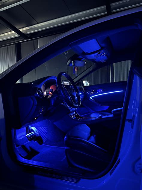 automobilio salono ambient apšvietimas