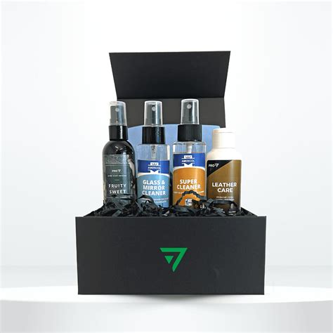 automobilio priežiūros priemonių rinkinys