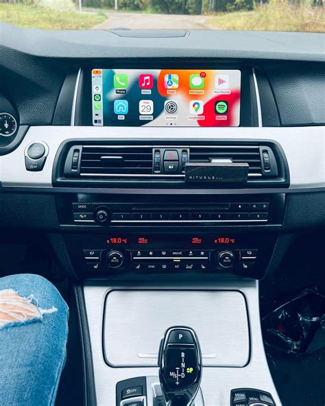 įvairūs automobilio aksesuarai