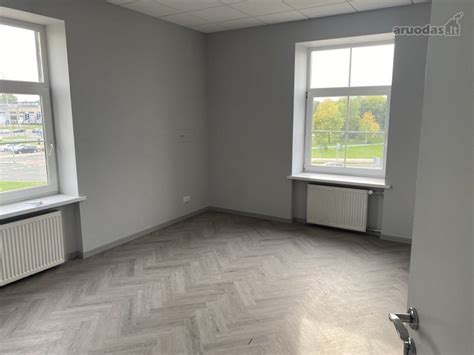 Vairavimo mokyklos patalpos ir aikštelė